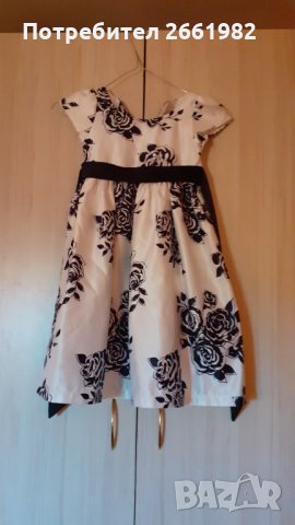 Официална бяла рокля с черни рози, снимка 1 - Детски рокли и поли - 34014354