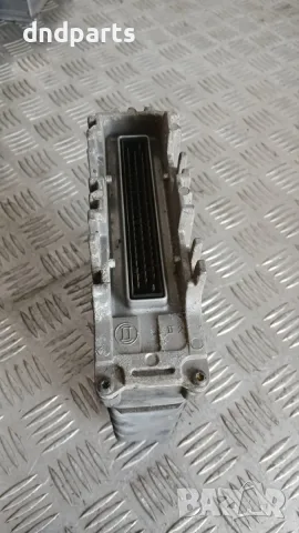 Компютър VW Golf 3 1.6i 1995 037906258AQ 0261203729 Volkswagen Golf III (1991-1997), снимка 3 - Части - 56135024