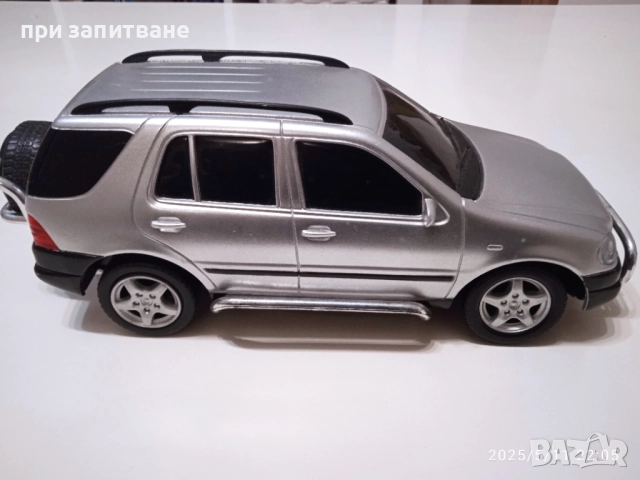 Стара американска брандирана играчка от 1999, Hummer H1, 29 см. и Mercedes ML, 28 см. на Dickie, снимка 12 - Колекции - 48085558