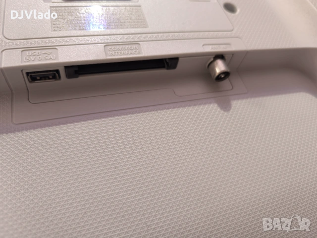 Телевизор Samsung 32 инча бял смарт, снимка 6 - Телевизори - 53686920