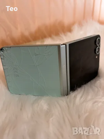 смартфон Samsung Galaxy Z Flip 6 256gb, снимка 3 - Samsung - 56180440
