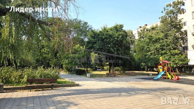 2-стаен стар монолит до Младежки хълм