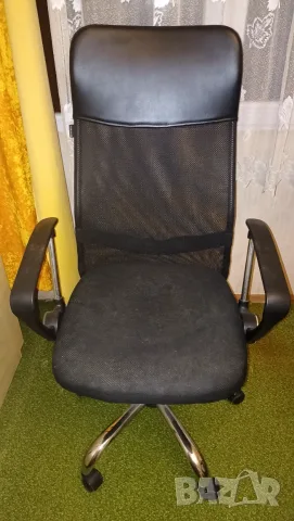 Продавам офис стол KRING с газов механизъм