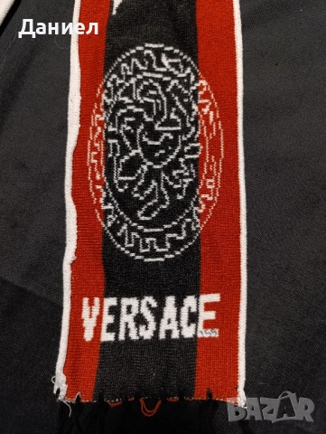 Шал Versace , снимка 2 - Шалове - 52337911