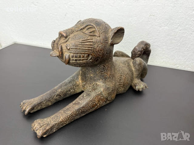 Бронзова скулптура на Бенински Леопард. №7451, снимка 3 - Антикварни и старинни предмети - 51975435