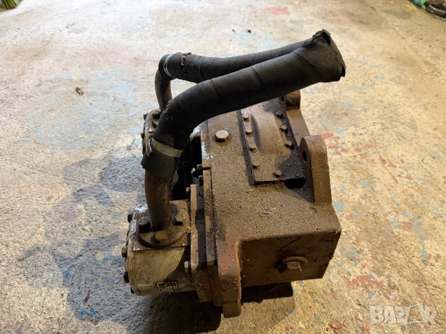 Редуктор багер Болгар, снимка 4 - Индустриална техника - 53312229