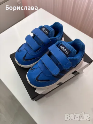 Детски маратонки Adidas, снимка 4 - Детски маратонки - 56293987