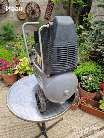 Компресор за въздох,, снимка 5 - Компресори - 53616419