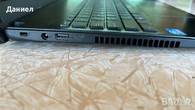 Лаптоп Asus X501, снимка 9 - Лаптопи за дома - 53614150