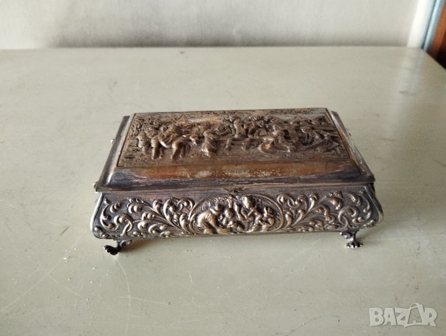 метална кутийка за бижута, снимка 1 - Антикварни и старинни предмети - 41849896