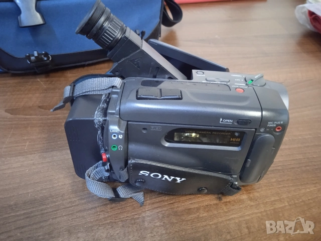 Handycam video Hi8 Sony V8, снимка 4 - Друга електроника - 53356279