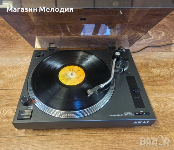 Грамофон AKAI ATT05U с USB – Професионален дизайн и дигитализиране на плочи