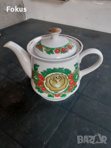 Чайник - руски порцелан