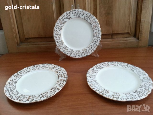 Английски порцелан чинии чинийки супник 