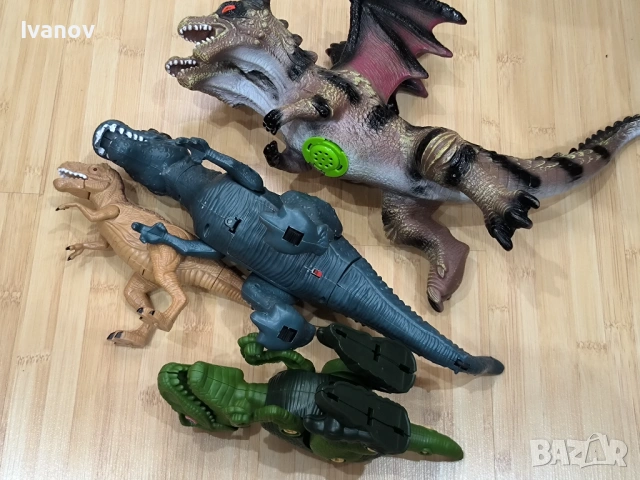 Играчки динозаври големи със звуци, снимка 2 - Фигурки - 53593770