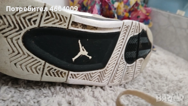 Jordan 4 Military Black, снимка 6 - Маратонки - 52497162