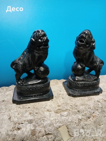 Фу кучета, чифт от китайски произход, от черен базалт върху основа., снимка 2 - Антикварни и старинни предмети - 53572057