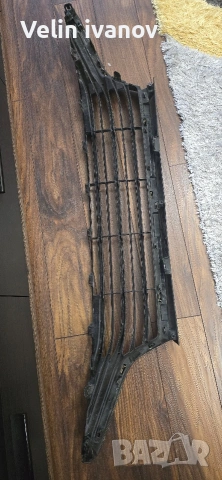 решетка долна за тойота ярис , снимка 2 - Части - 53718500