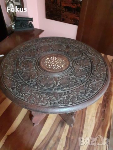 Стара масичка дърворезба с инкрустации от седеф, снимка 3 - Антикварни и старинни предмети - 53355862