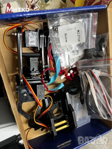 Комплект за интелигентен робот Adeept RaspTank WiFi за Raspberry Pi, снимка 8 - Друга електроника - 52922672