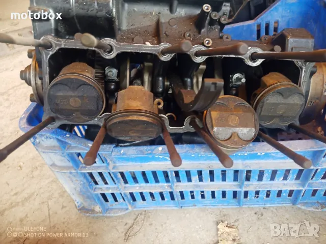 На части  Yamaha Fazer 600 модел 2000 г.