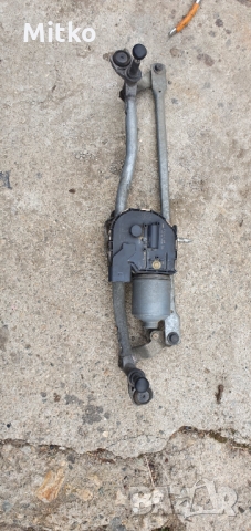 Моторче с механизъм чистачки Ауди А3 2010г, снимка 5 - Части - 36089559