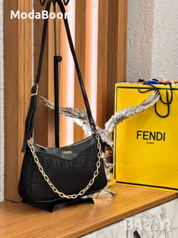 Fendi дамски чанти различни цветове , снимка 10 - Чанти - 48235627