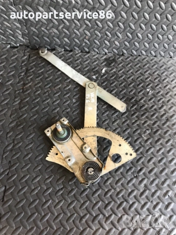 Регулатор на стъкло на предна дясна врата ръчен за Volvo FL6 (1994-2000) 6773743