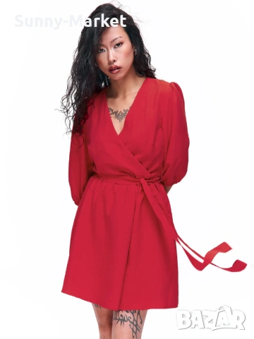 Дамска червена рокля с колан