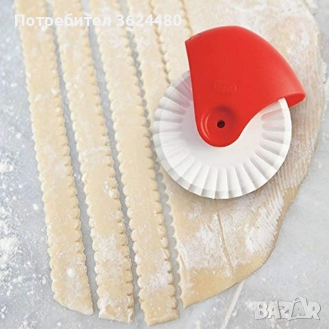 Валяк за рязане и декориране на тесто, снимка 1 - Форми - 39988713