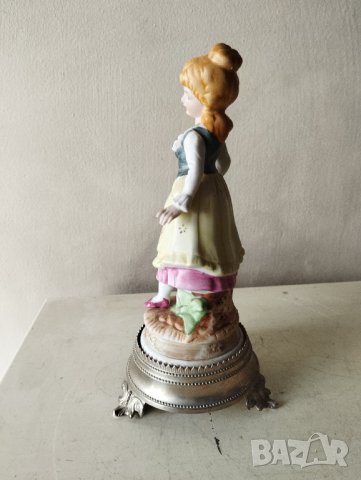 порцеланова статуетка, снимка 4 - Статуетки - 42165578