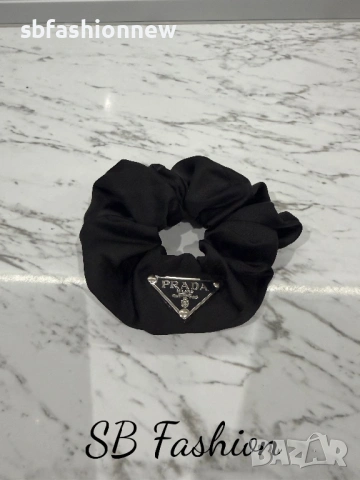 Prada ластик и диадема, снимка 5 - Аксесоари за коса - 53824418