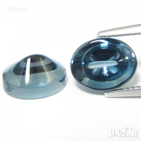 Чифт Топази 8.14 карата общо.