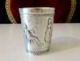 Чаша от калай с релефна картина. , снимка 1 - Антикварни и старинни предмети - 34562766