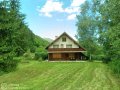 Продавам планинска къща в с. Селце, община Мъглиж, заедно с парцел с площ 1300 кв.м.