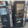 Продавам тези две вендинг машини, снимка 1