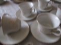 Сервиз за чай/кафе/хранене порцелан, снимка 1 - Сервизи - 40382550