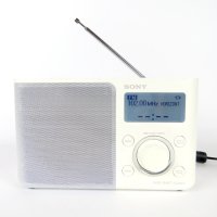 Портативно радио Sony DAB XDR-S61D, снимка 1 - Радиокасетофони, транзистори - 41706435