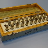 Комплект измервателни цилидрични щифтове Ф12-Ф13 mm dia calipers, снимка 1 - Други инструменти - 41226693