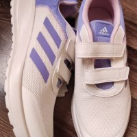 Нови оригинални маратонки Adidas, снимка 4 - Маратонки - 42021464