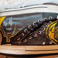 Оригинални кецове Converse Chuck Taylor All Star x BATMAN, 42, снимка 2 - Кецове - 41511105