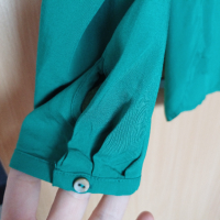 Зелена блуза Esprit 36, снимка 3 - Блузи с дълъг ръкав и пуловери - 44567289