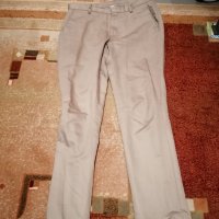 Мъжки панталон Calvin Klein slim fit - 32 размер, снимка 1 - Панталони - 34409611
