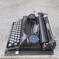 Пишеща машина , снимка 5 - Антикварни и старинни предмети - 39643534