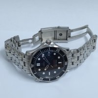 Ω OMEGA James Bond, Seamaster Professional 300m, Black, кварц - оригинал, снимка 4 - Луксозни - 34938138