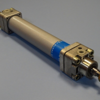 Пневматичен цилиндър Festo DN 32-160 double acting pneumatic cylinder, снимка 4 - Резервни части за машини - 44602577