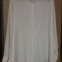 Бяла шифонена риза с интересен разширен удължен гръб, снимка 4 - Ризи - 41554701