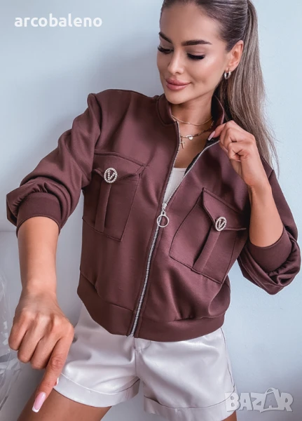 Дамско шоколадово бомбър яке с цип, снимка 1