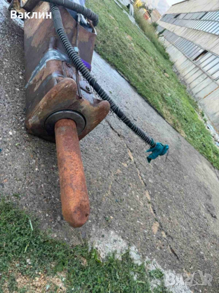 Хидравличен чук Furukawa F19LN 1260 кг, снимка 1