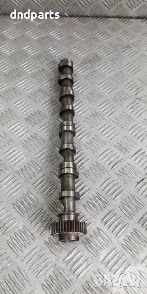 Разпределителен вал Audi A4 B8 2.0TDI 143hp 2010г.	, снимка 1
